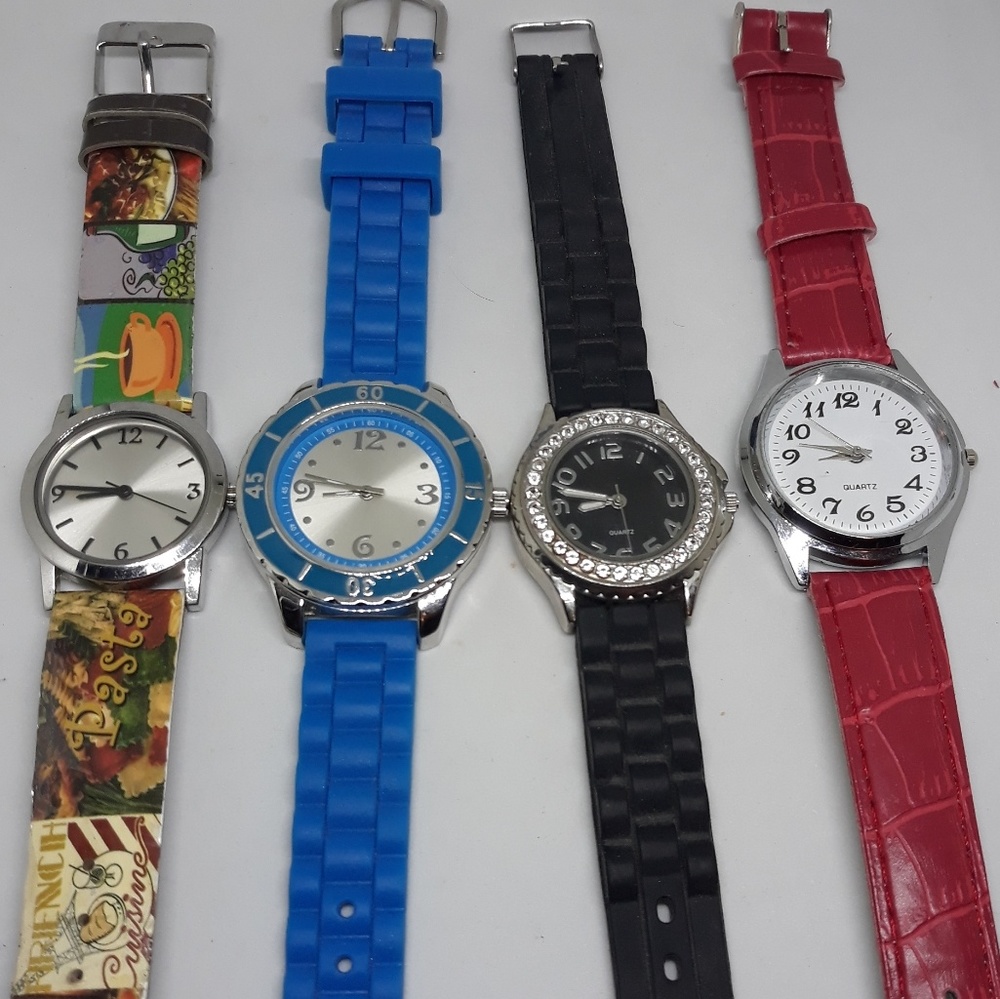3/$20 4 working watches